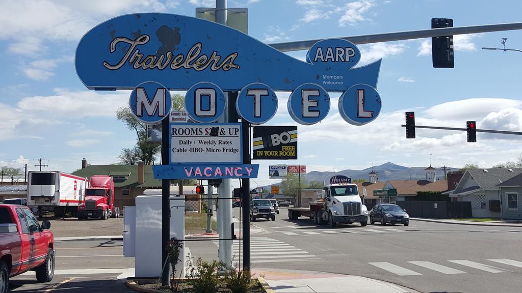 Travelers Motel Елко Екстериор снимка