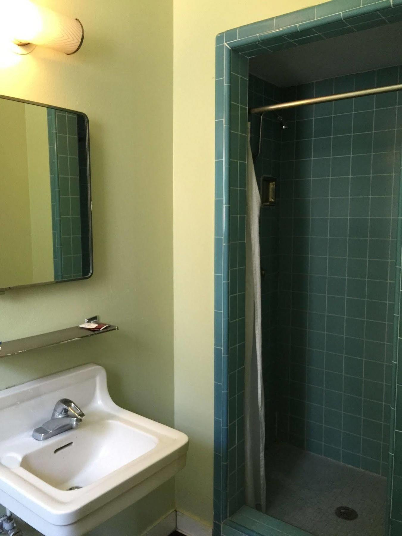 Travelers Motel Елко Екстериор снимка